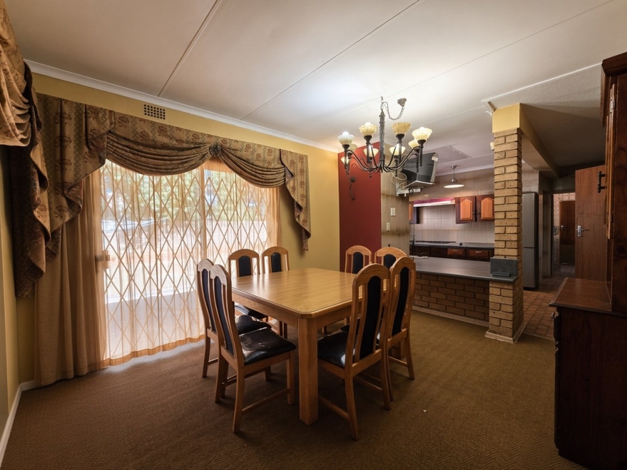  Bedroom Property for Sale in Bult North North West